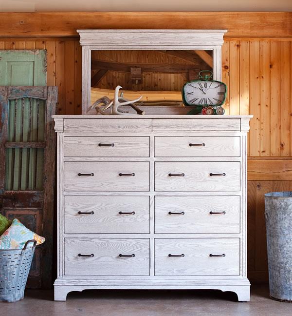 Oakwood Industries Edinburgh 84 Grand Dresser with 10 Drawers Mueller